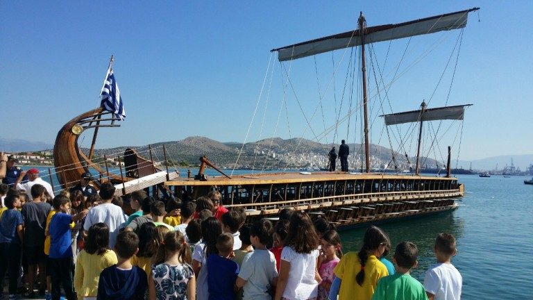 Επίσκεψη σε τριήρη 1
